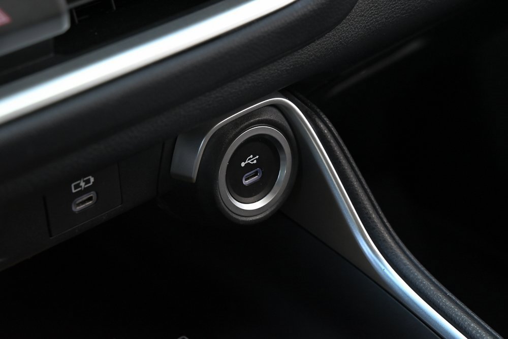 Used 2024 Toyota Grand Highlander XLE image 32