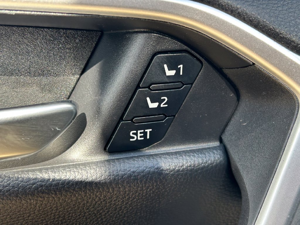 Used 2024 Toyota RAV4 XSE w/ Advanced Technology Package AWD/4WD image 25