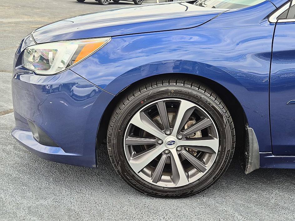 Used 2015 Subaru Legacy 2.5i Limited AWD/4WD image 10