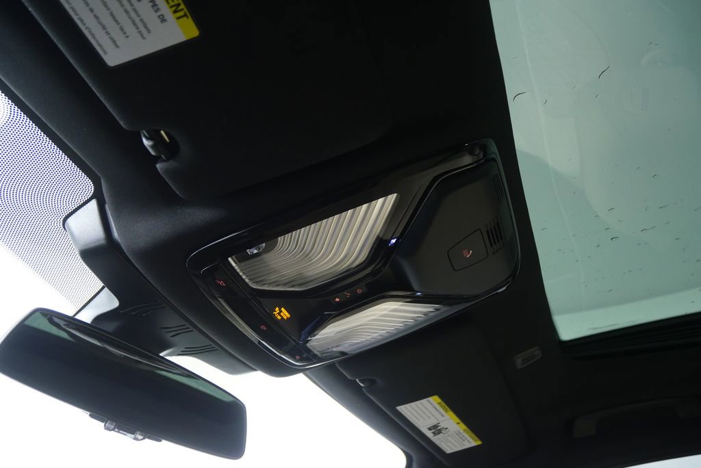 Certified 2023 BMW 530i w/ Convenience Package image 21