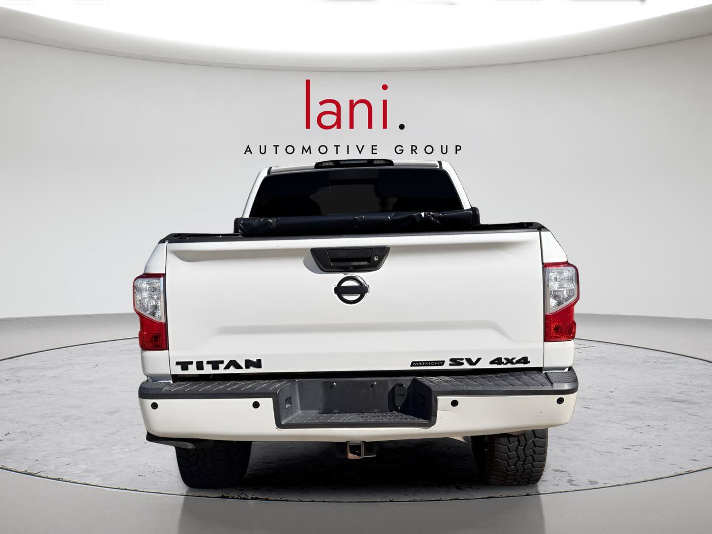 Used 2019 Nissan Titan SV w/ SV Convenience Package AWD/4WD image 23