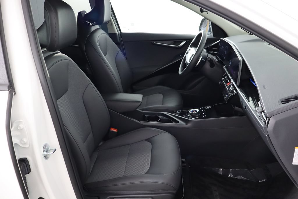 Used 2024 Kia Niro Wind FWD image 11