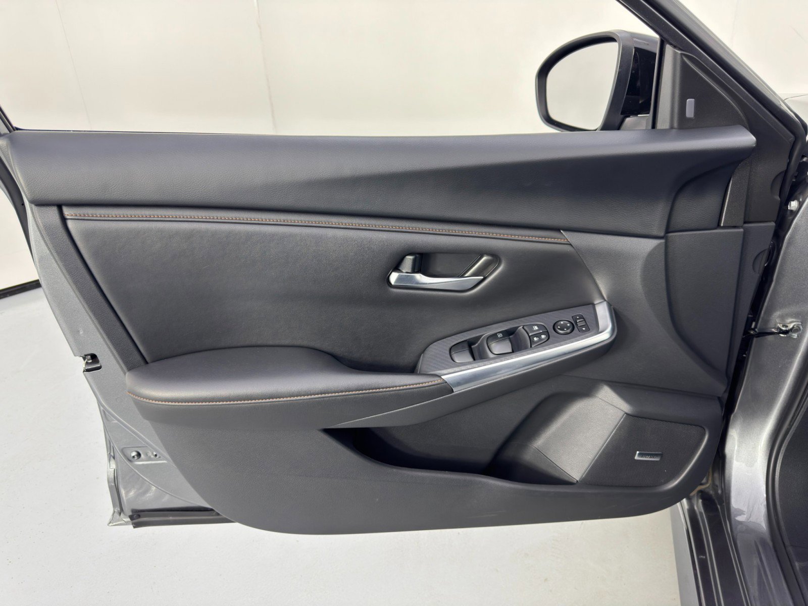 Used 2023 Nissan Sentra SR w/ SR Premium Package image 37