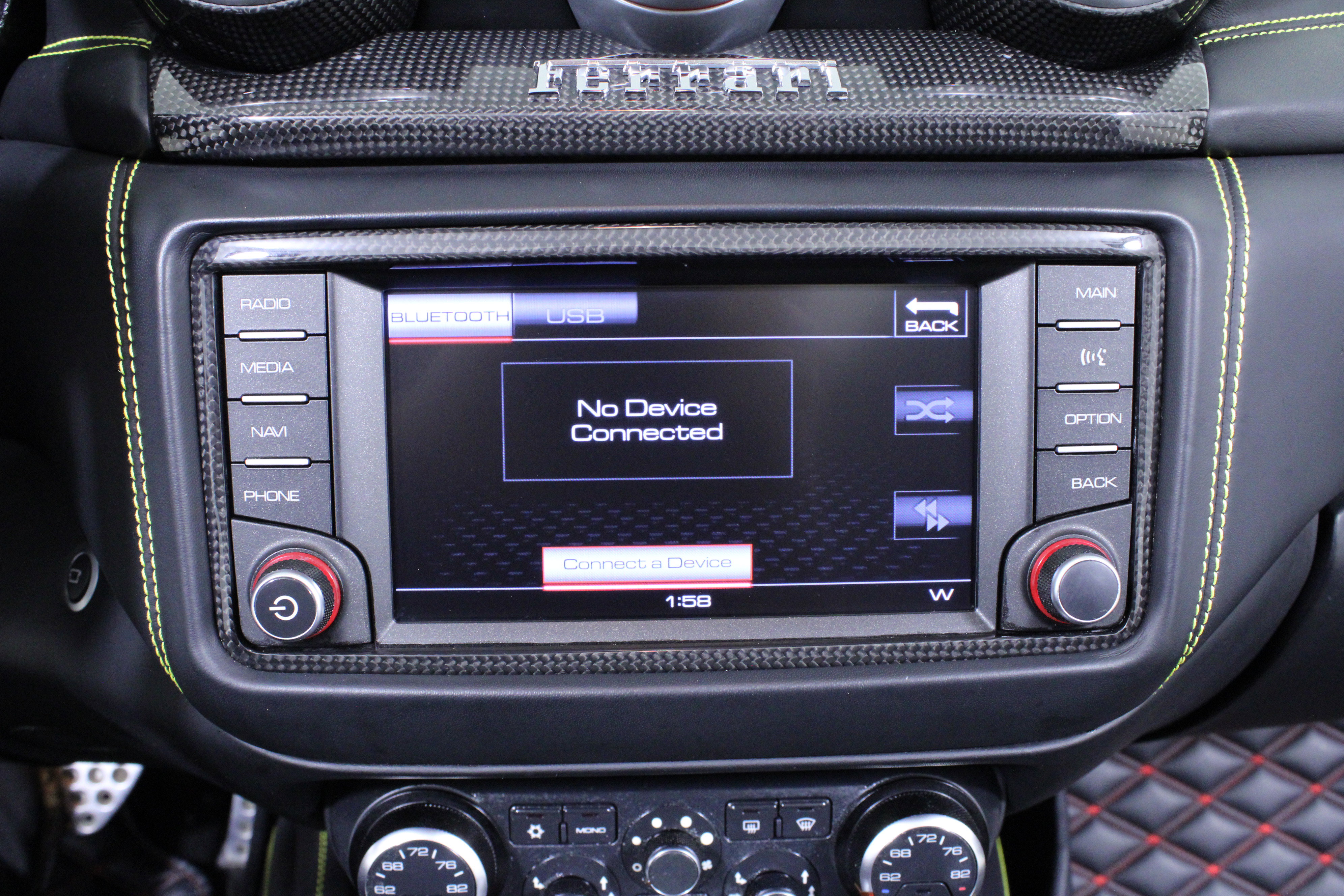 Used 2015 Ferrari California T image 28