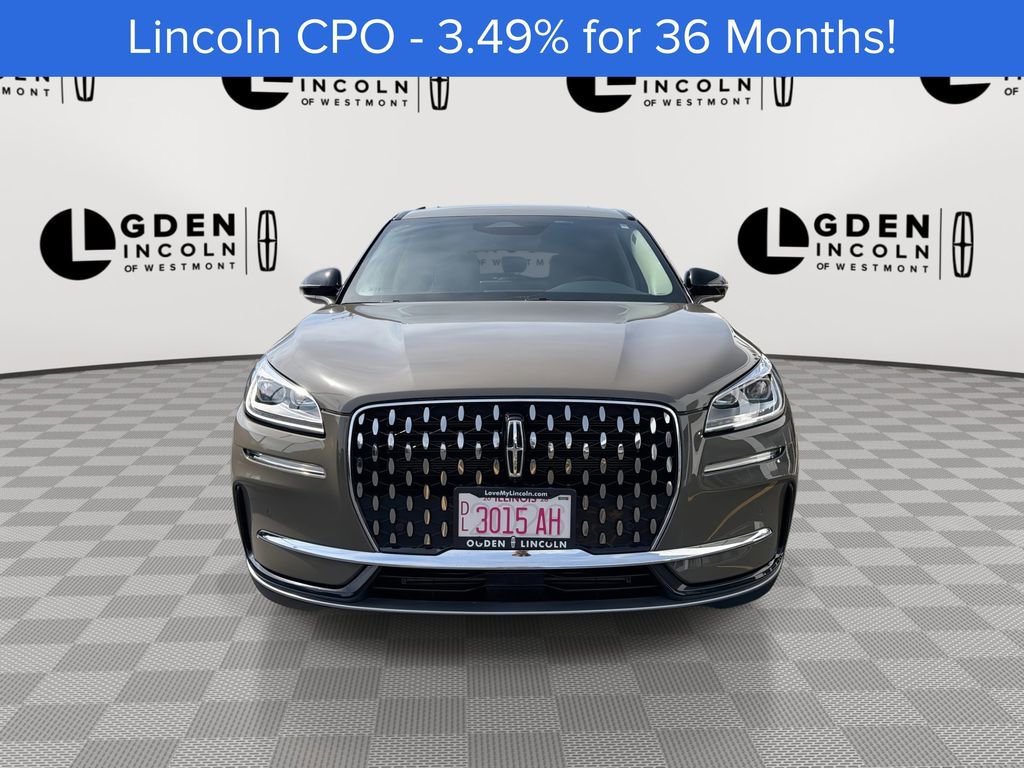 Certified 2025 Lincoln Corsair Reserve image 3