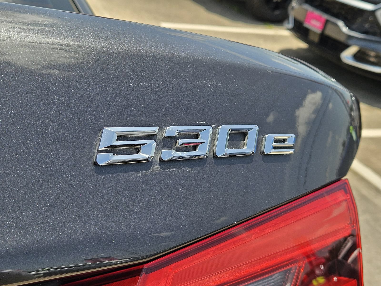 Used 2018 BMW 530e RWD image 11