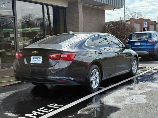 Used 2022 Chevrolet Malibu LS image 3
