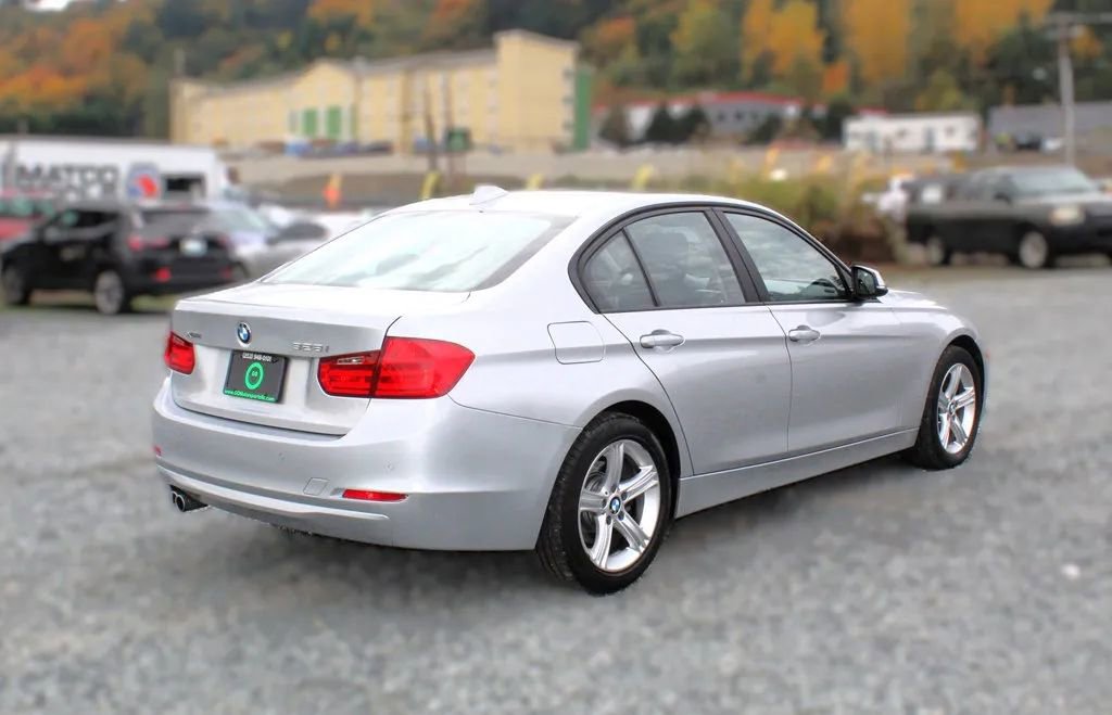 Used 2014 BMW 328i xDrive Sedan AWD/4WD image 7