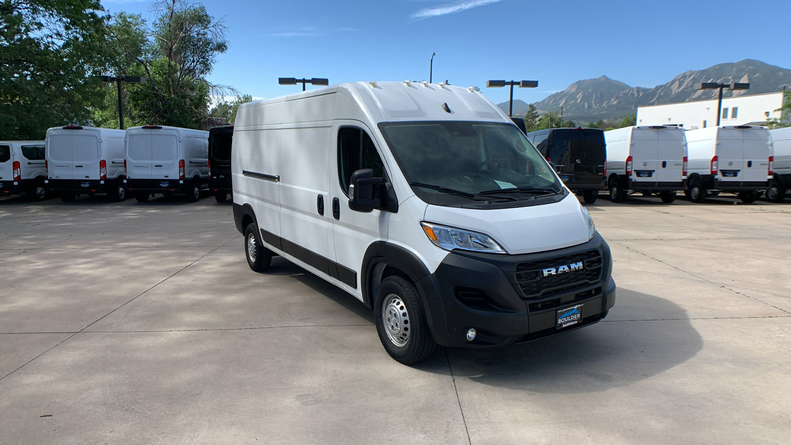 Used 2024 RAM ProMaster 2500 w/ Safety Group FWD image 7