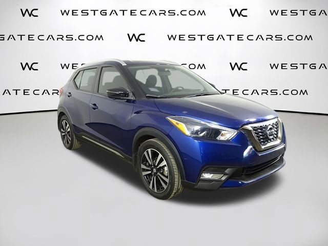 Used 2019 Nissan Kicks SR image 2