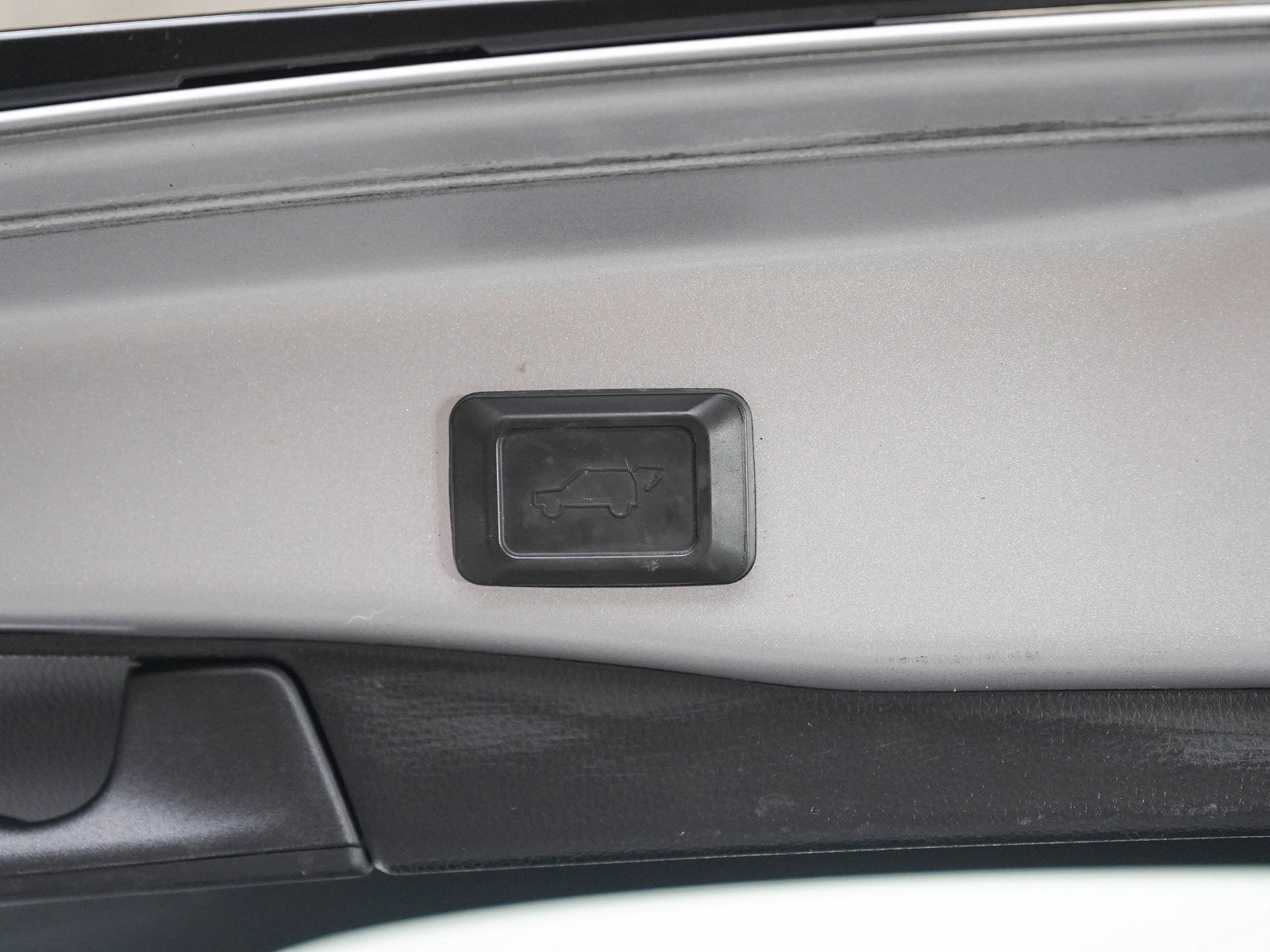 Used 2022 Toyota RAV4 XSE w/ Weather Package AWD/4WD image 17