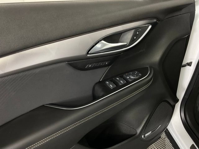 Used 2025 Buick Envision Sport Touring AWD/4WD image 29