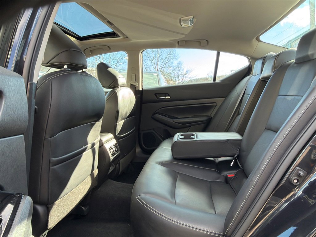 Used 2021 Nissan Altima 2.5 Platinum image 16