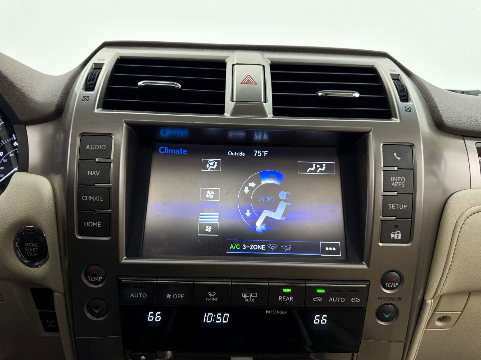 Used 2016 Lexus GX 460 w/ Premium Package AWD/4WD image 19