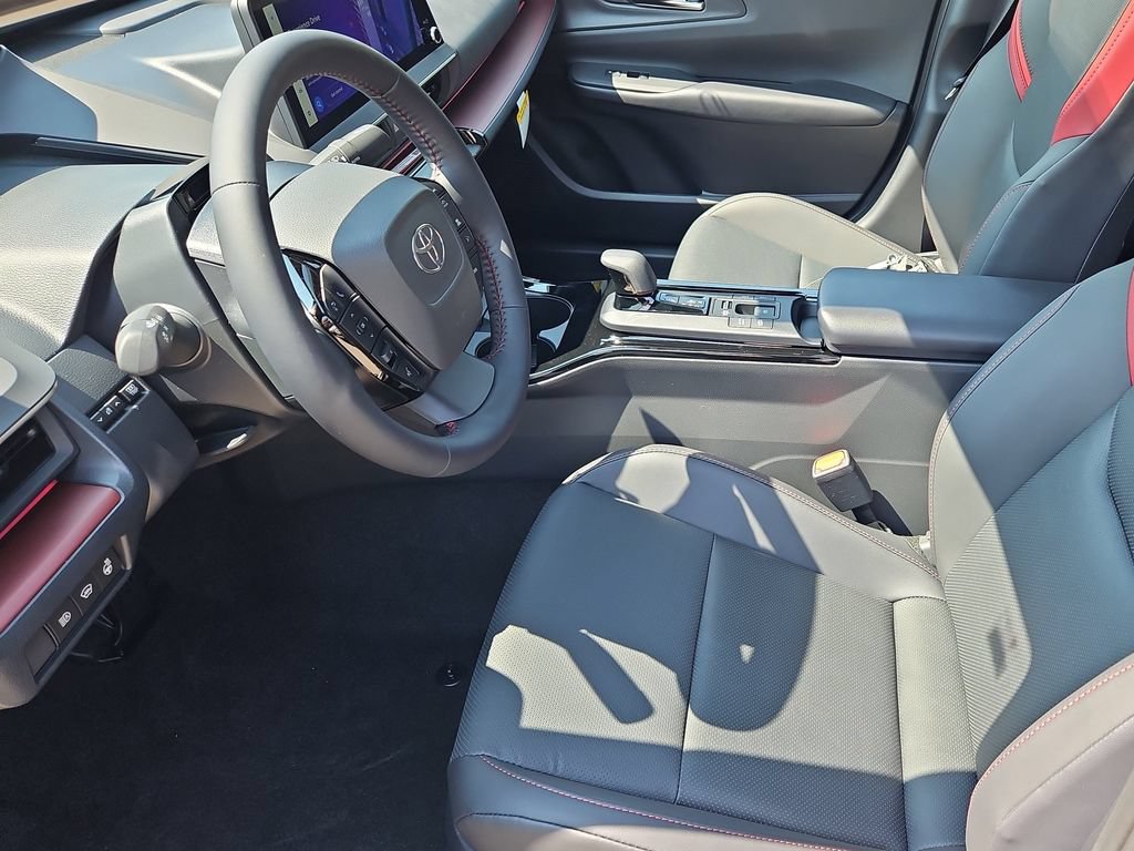 New 2027 Toyota Prius Plug-In Hybrid FWD image 19