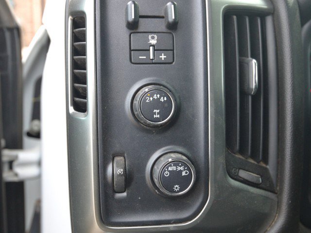 Used 2018 Chevrolet Silverado 3500 LT AWD/4WD image 17
