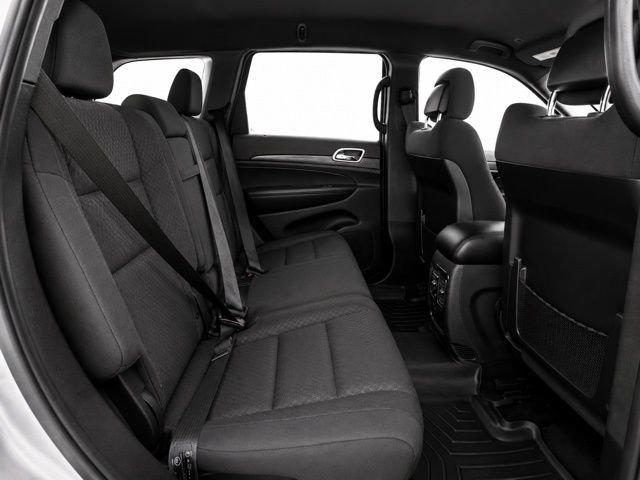 Used 2018 Jeep Grand Cherokee Laredo AWD/4WD image 20