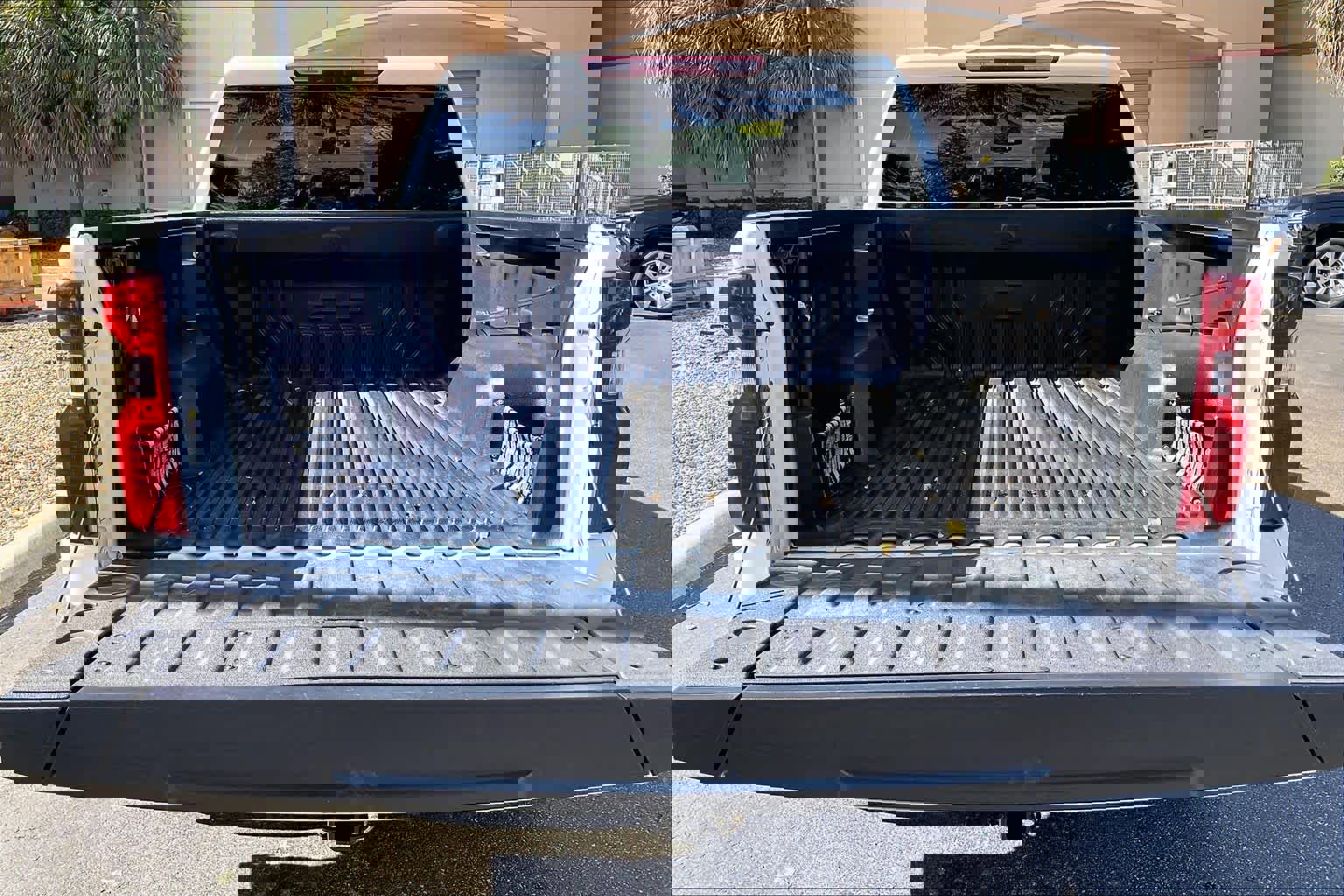 Used 2023 Chevrolet Silverado 1500 Custom image 34