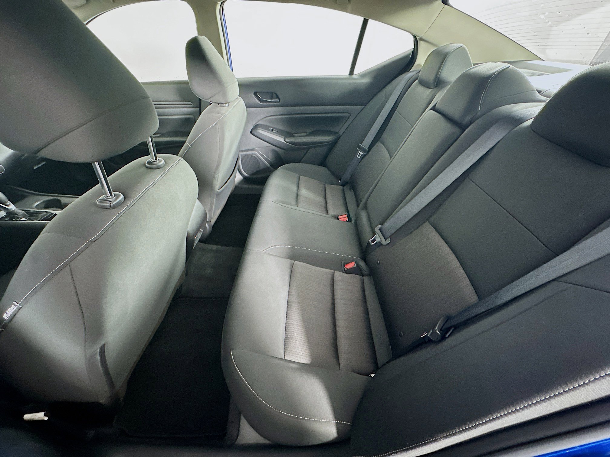 Used 2025 Nissan Altima 2.5 SV FWD image 25