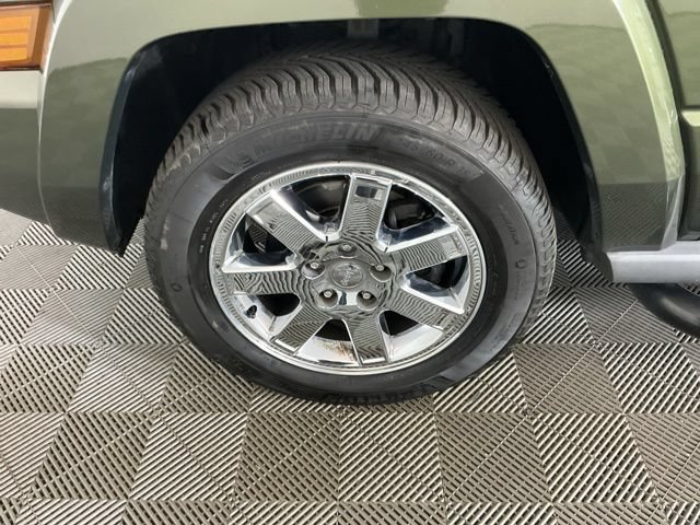 Used 2007 Jeep Commander Sport AWD/4WD image 26