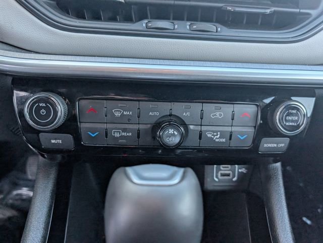 Used 2024 Jeep Compass Limited image 16