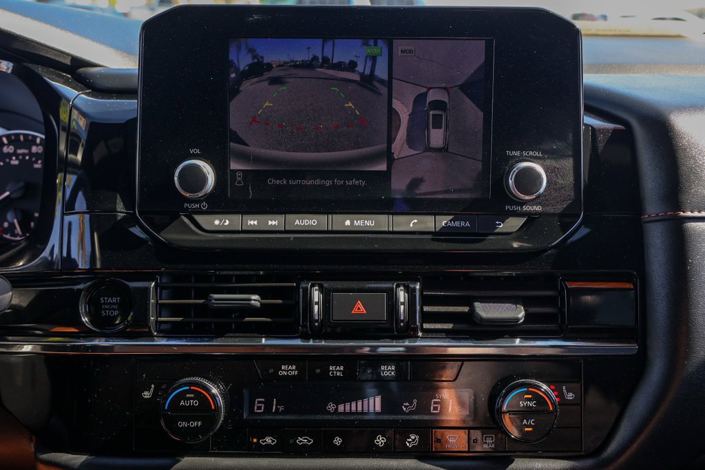 Used 2025 Nissan Pathfinder Rock Creek AWD/4WD image 31