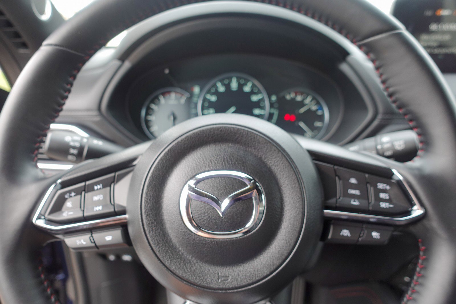 Certified 2025 MAZDA CX-5 2.5 Turbo w/ Premium Package image 13