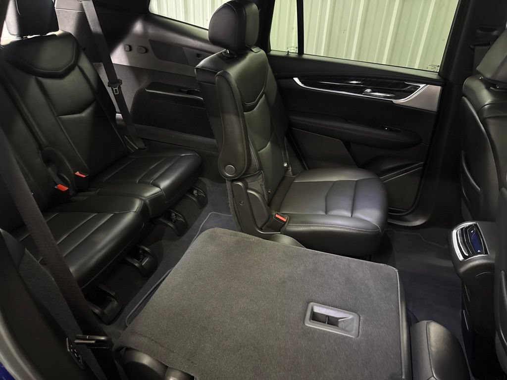 Certified 2025 Cadillac XT6 Premium Luxury FWD image 33