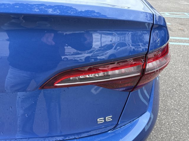 Used 2022 Volkswagen Jetta SE image 33