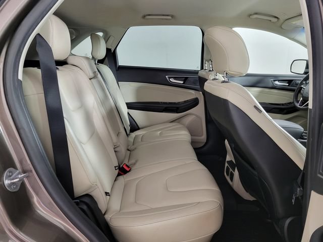 Used 2019 Ford Edge Titanium w/ Cold Weather Package AWD/4WD image 17