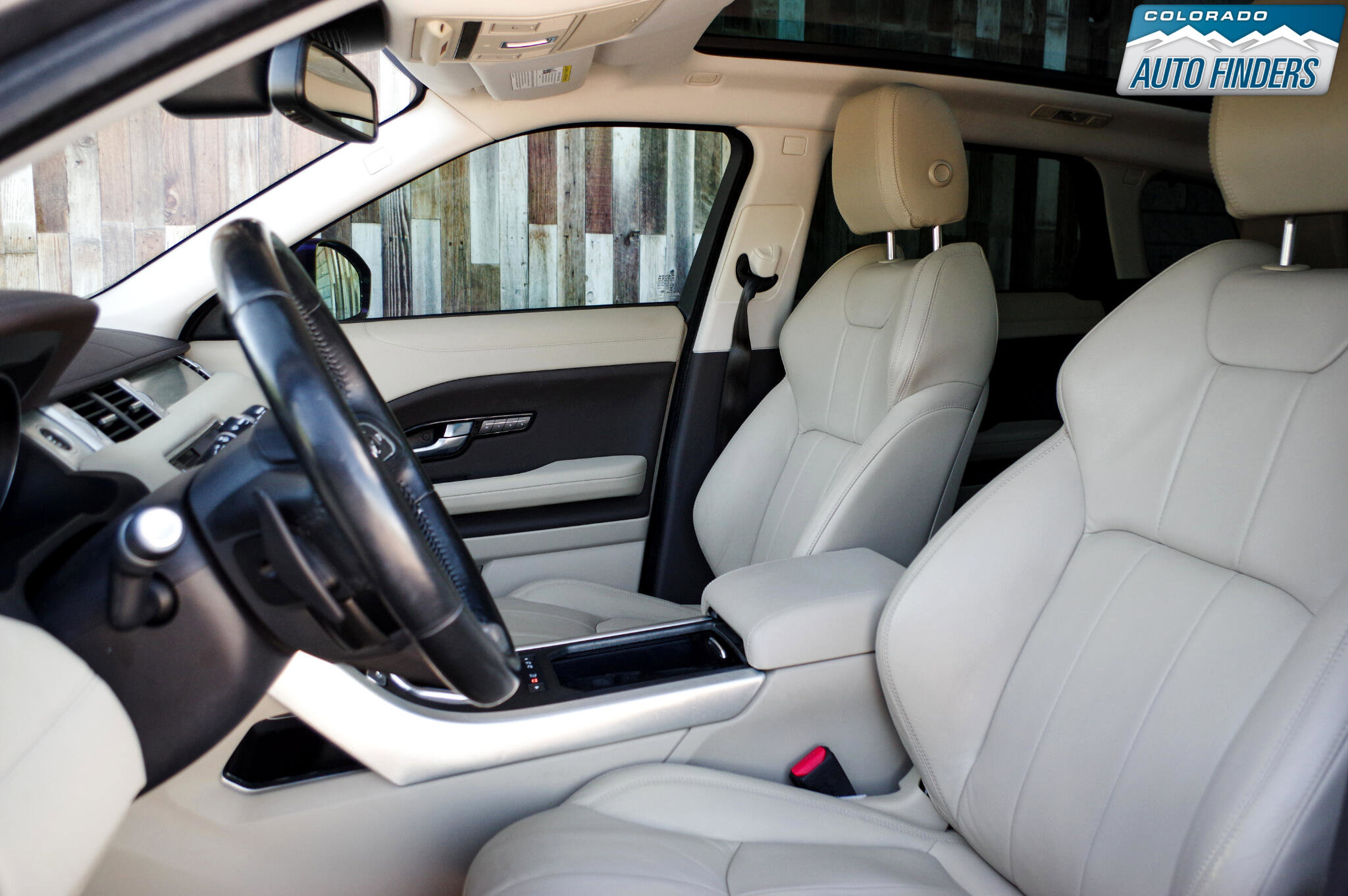 Used 2016 Land Rover Range Rover Evoque SE Premium image 13