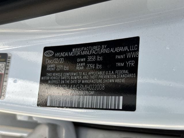 Used 2021 Hyundai Elantra SE FWD image 30
