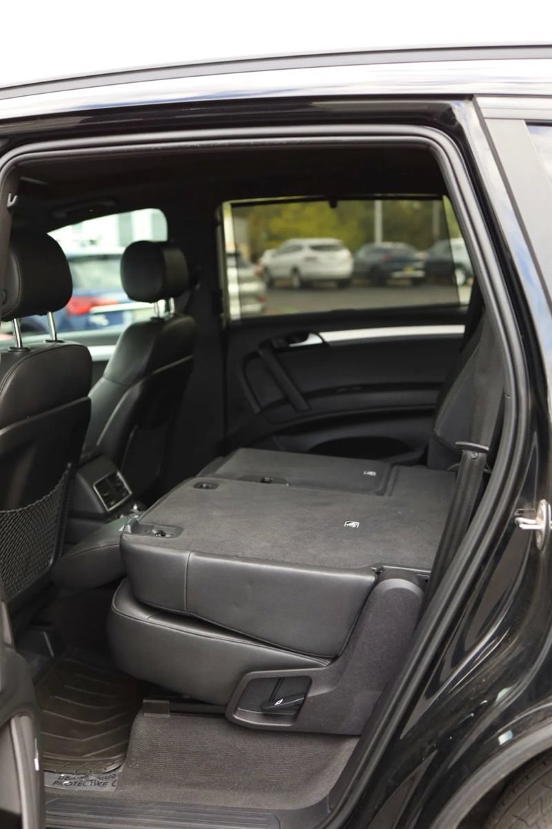 Used 2015 Audi Q7 3.0T S line Prestige AWD/4WD image 37