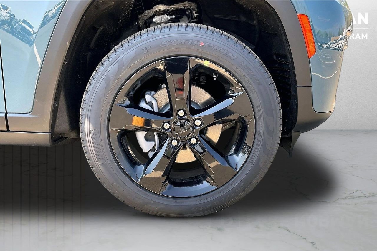 New 2026 Jeep Grand Cherokee Limited image 33