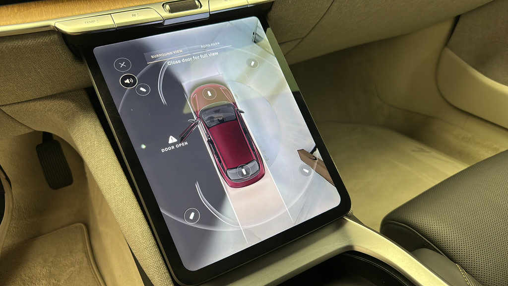 Used 2024 Lucid Air Touring AWD/4WD image 19