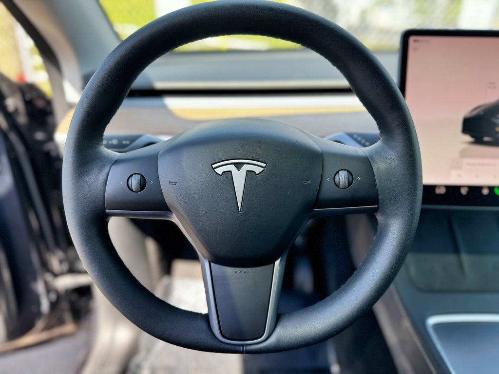 Used 2024 Tesla Model Y Long Range RWD image 43