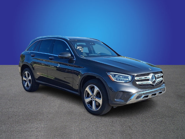 Used 2022 Mercedes-Benz GLC 300 4MATIC image 3