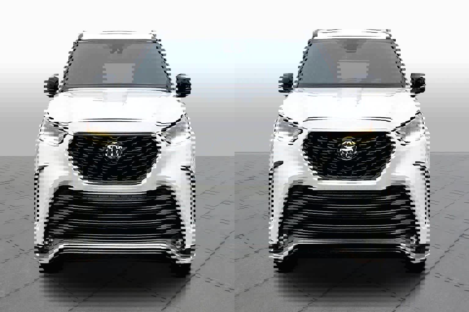 Used 2023 Toyota Highlander XSE image 3