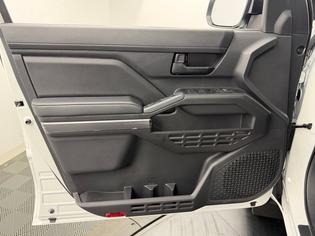 Used 2026 Toyota Tacoma SR5 AWD/4WD image 19