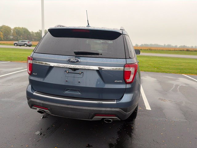 Used 2018 Ford Explorer XLT w/ Equipment Group 202A AWD/4WD image 12