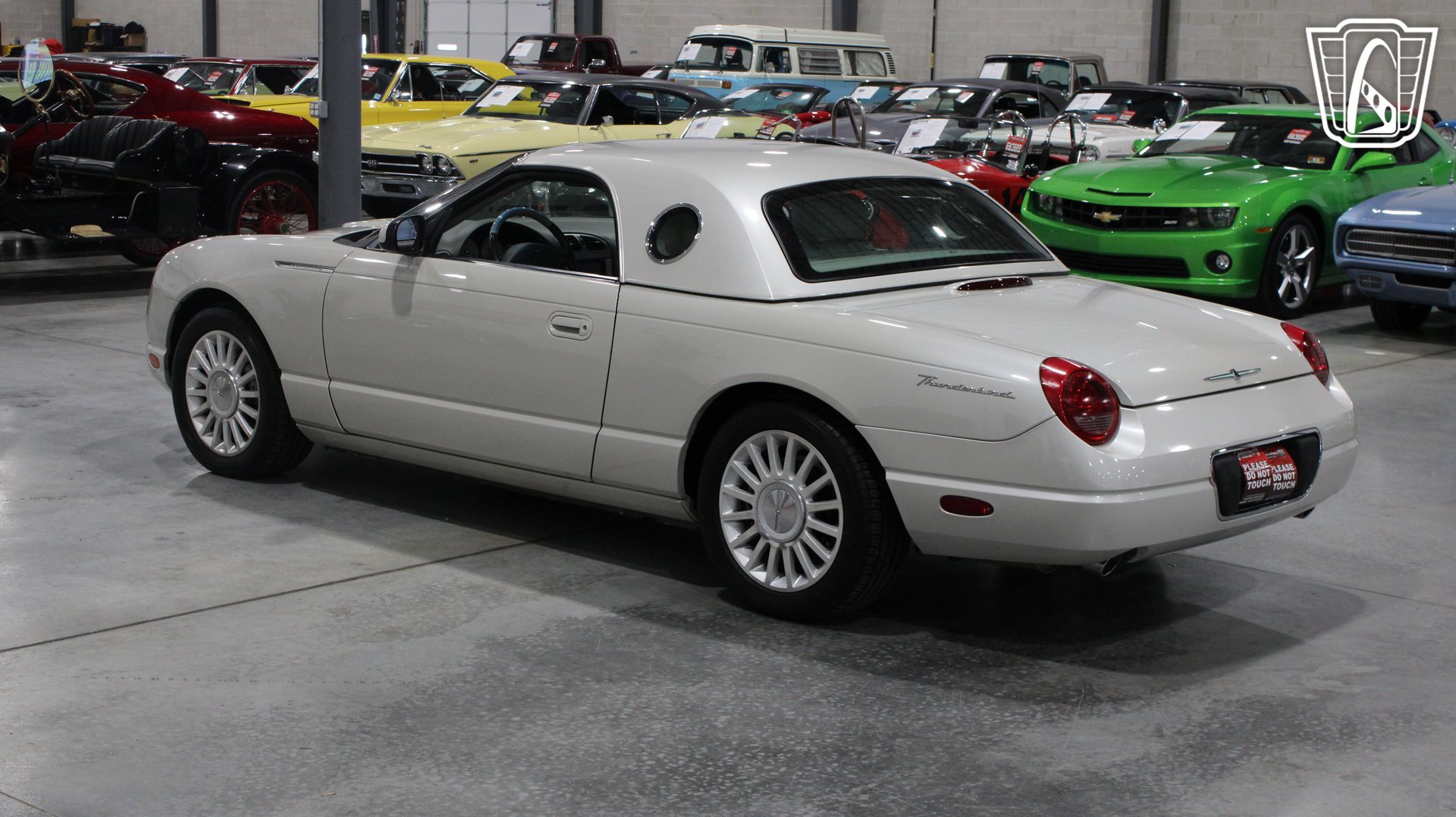 Used 2005 Ford Thunderbird 50th Anniversary RWD image 18
