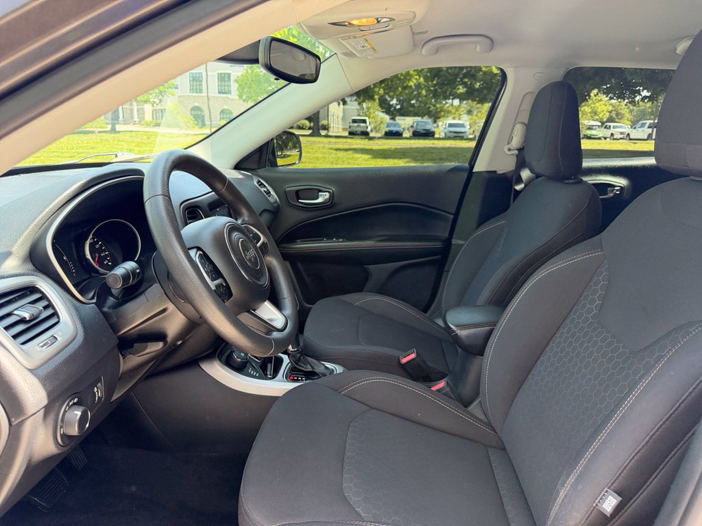 Used 2019 Jeep Compass Sport AWD/4WD image 18