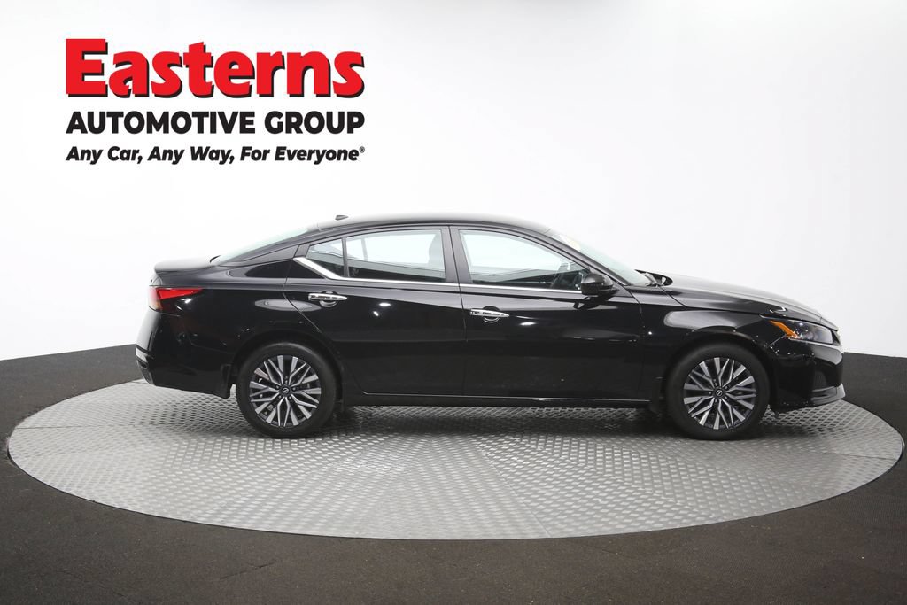 Used 2023 Nissan Altima 2.5 SV AWD/4WD image 45