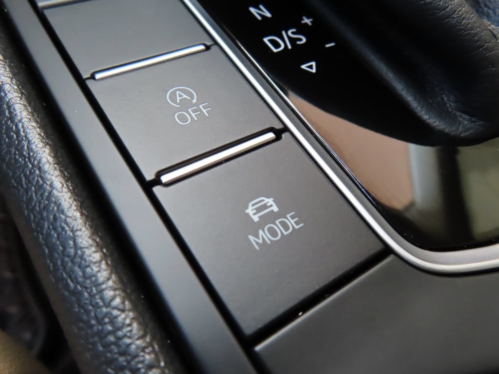 Used 2019 Volkswagen Jetta SEL FWD image 11