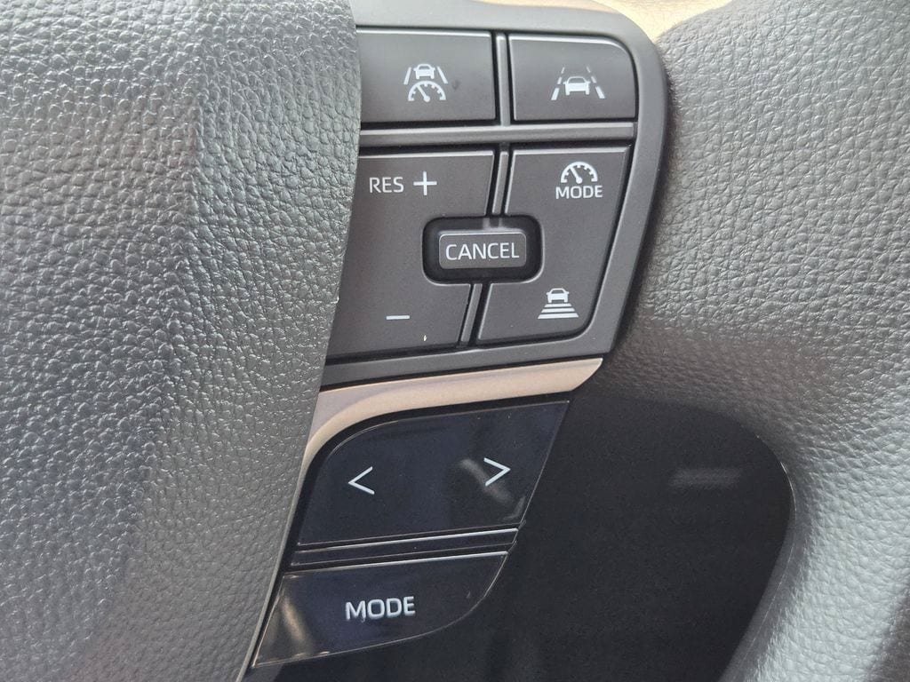 Used 2026 Toyota Camry LE w/ Convenience Package FWD image 23