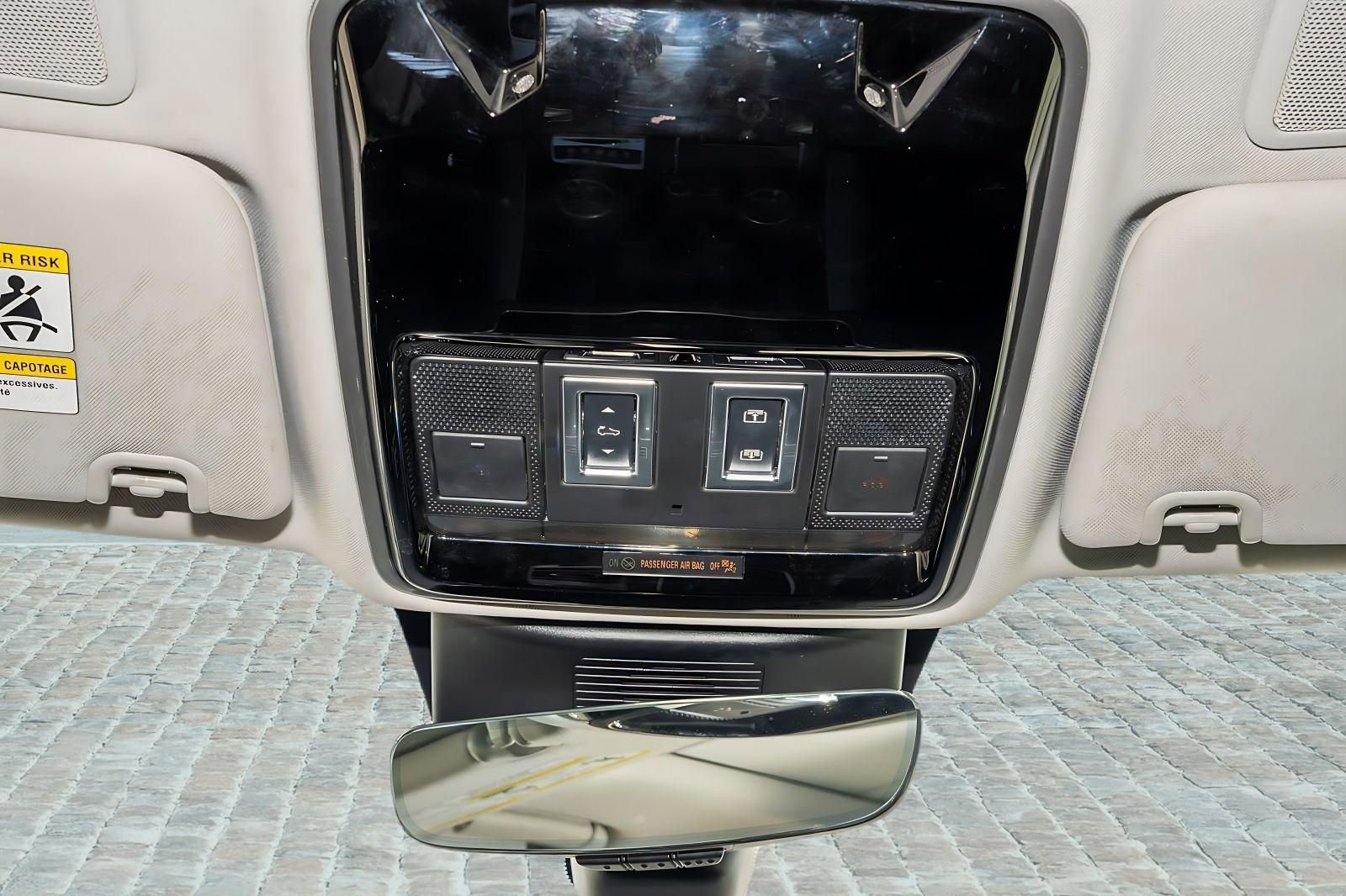 Used 2022 Land Rover Range Rover Westminster Edition image 23