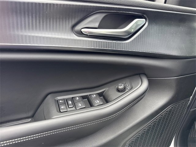 New 2025 Jeep Grand Cherokee L Laredo w/ Luxury Tech Group I image 13