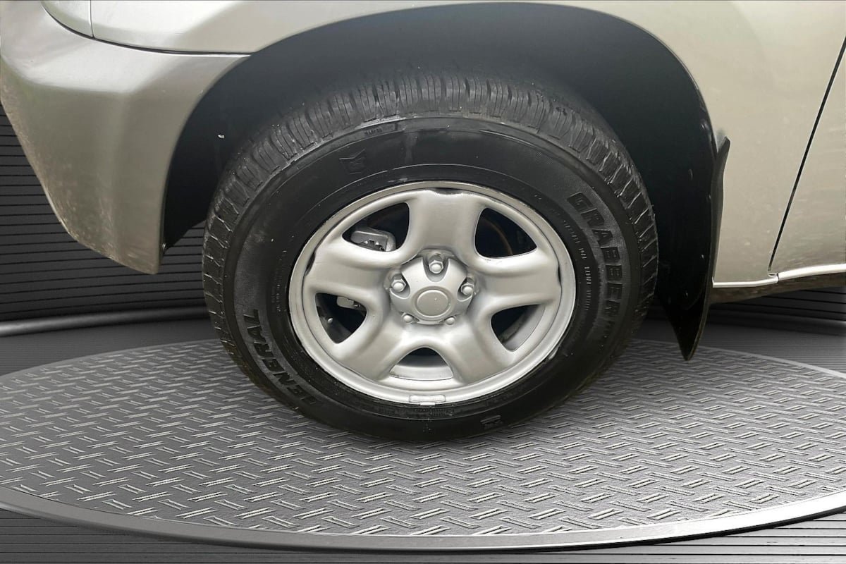 Used 2004 Toyota RAV4 2WD image 32