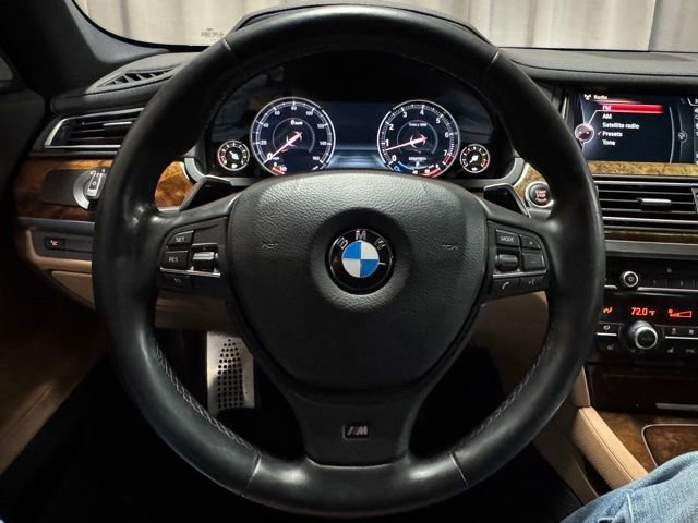Used 2014 BMW 740Li xDrive image 17