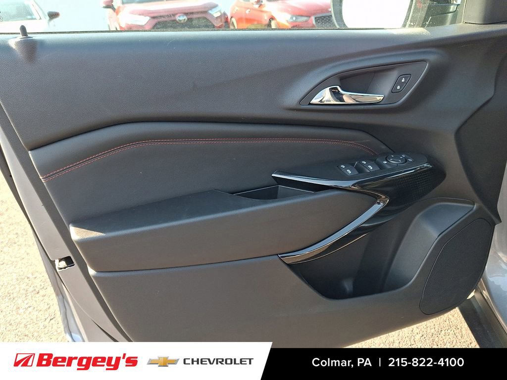 Certified 2026 Chevrolet Trax RS w/ Driver Confidence Package FWD image 15